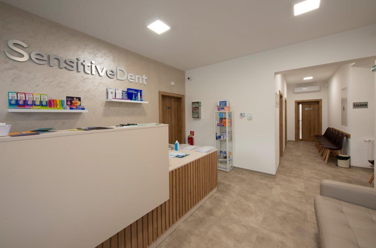 Bez neporiadku a hotovo za dva dni: Ako vyriešili zateplenie zubnej kliniky v Oščadnici.