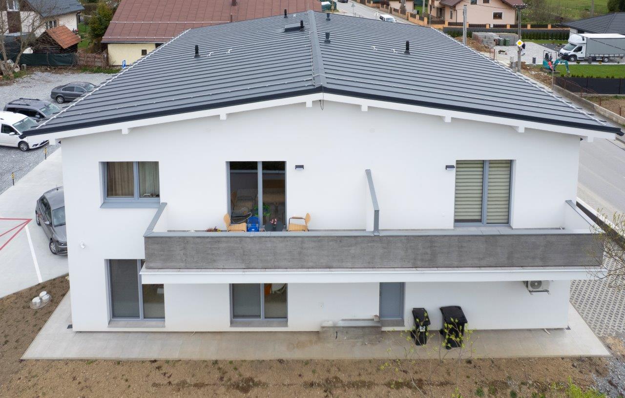 Bez neporiadku a hotovo za dva dni: Ako vyriešili zateplenie zubnej kliniky v Oščadnici.